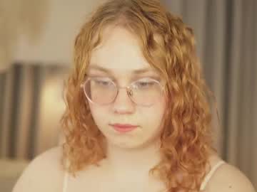Dora_Johns Chaturbate stream image from March 06, 2025