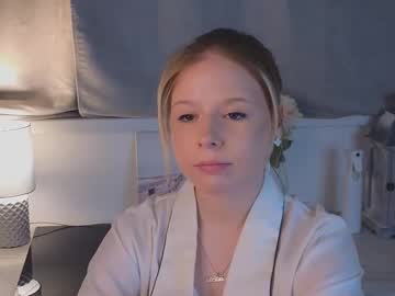 Ainsleychubbv Chaturbate stream image from March 06, 2025