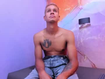 Yosef_Grey Chaturbate stream image from March 06, 2025