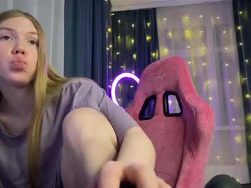 Juliatnink Chaturbate stream image from March 06, 2025