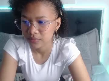 Brhisney Chaturbate stream image from March 06, 2025