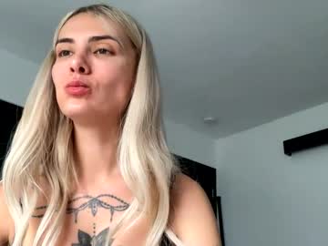 Shiasnow Chaturbate stream image from March 06, 2025