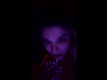 Migrainegirl3107 Chaturbate stream image from March 07, 2025
