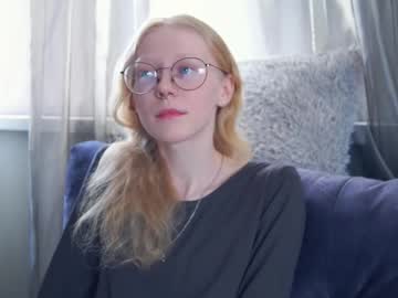 Peggyalltop Chaturbate stream image from March 07, 2025