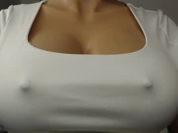Single_Esme Chaturbate stream image from March 07, 2025