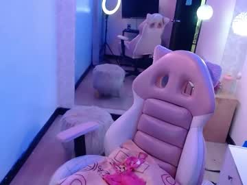 Violetjones2 Chaturbate stream image from March 07, 2025