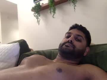 Vishcum4u Chaturbate stream image from March 07, 2025