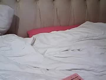 Missfantastic4you Chaturbate stream image from March 07, 2025