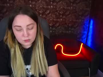 Sugarmish Chaturbate stream image from March 07, 2025