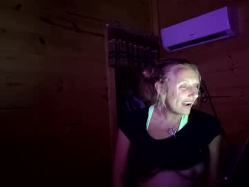 Aawwfull420 Chaturbate stream image from March 07, 2025