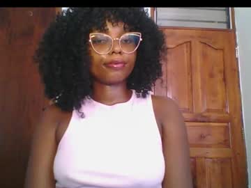 Ella_Laurel Chaturbate stream image from March 07, 2025
