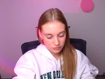 Daisy_Isy Chaturbate stream image from March 07, 2025