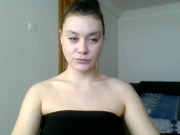 Valeria_Hibiscus Chaturbate stream image from March 07, 2025