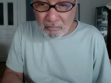 Surfer818 Chaturbate stream image from March 07, 2025