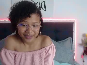 Brhisney Chaturbate stream image from March 07, 2025
