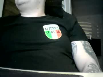 Niewidoczny26 Chaturbate stream image from March 07, 2025
