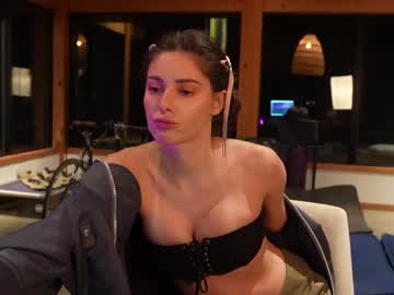 Peacheekitty Chaturbate stream image from March 08, 2025