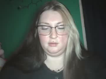 Divinedahliaxo Chaturbate stream image from March 08, 2025