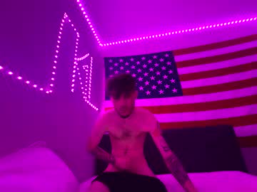 Hotboibenzo Chaturbate stream image from March 08, 2025
