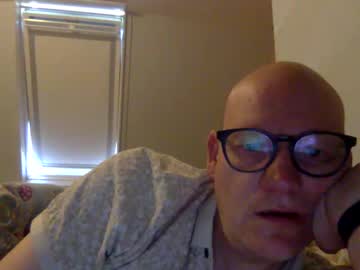 Ringie84 Chaturbate stream image from March 08, 2025