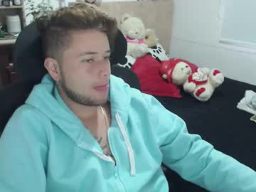 Johanleonsweetboy Chaturbate stream image from March 08, 2025