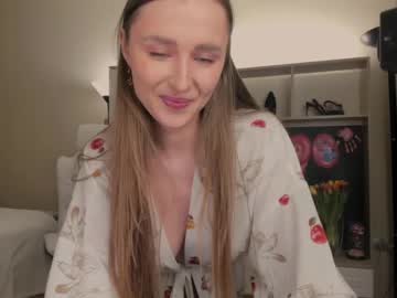 Charlottawells Chaturbate stream image from March 08, 2025