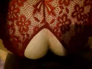 Playfulplushxxl Chaturbate stream image from March 08, 2025
