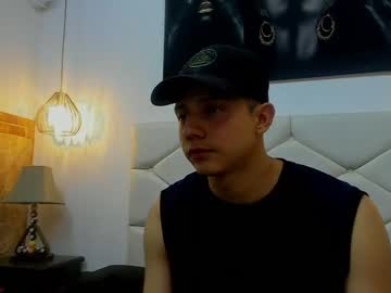Luke_Julien Chaturbate stream image from March 08, 2025