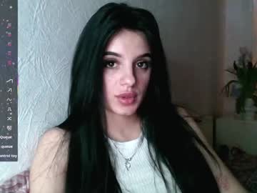 Alice222ll Chaturbate stream image from March 08, 2025