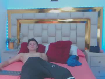 Tylerwolf777 Chaturbate stream image from March 08, 2025