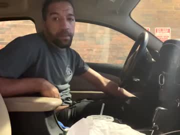 Longmeat901 Chaturbate stream image from March 09, 2025