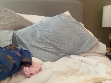 Thelovelyvv Chaturbate stream image from March 09, 2025
