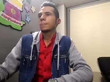 Jalfredo5 Chaturbate stream image from March 09, 2025