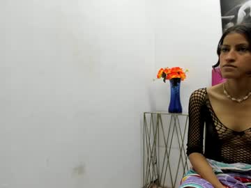 Lucia78shy Chaturbate stream image from March 09, 2025