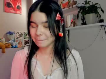 Naivemoon Chaturbate stream image from March 09, 2025