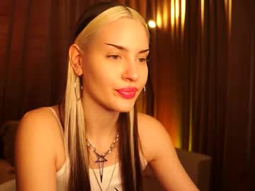 Cuterebeliouss Chaturbate stream image from March 09, 2025