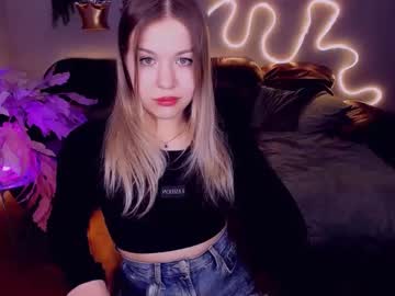 Simonasummer Chaturbate stream image from March 09, 2025