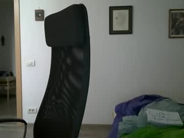 Coolnyer123 Chaturbate stream image from March 09, 2025