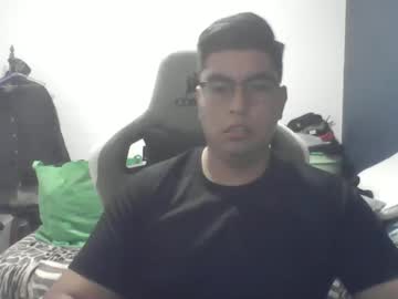 Distruu Chaturbate stream image from March 10, 2025