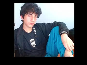 Allegro22233 Chaturbate stream image from March 10, 2025