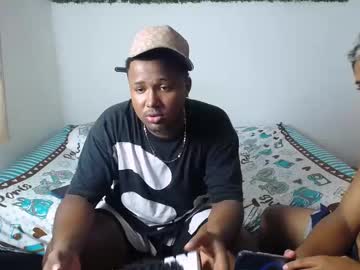 Camilopajaro10 Chaturbate stream image from March 10, 2025