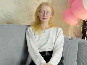 Peggyalltop Chaturbate stream image from March 10, 2025
