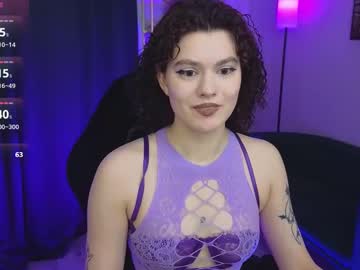 Maisiediaz Chaturbate stream image from March 10, 2025