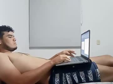 Usertowndown Chaturbate stream image from March 10, 2025