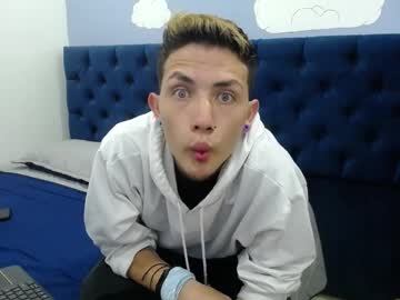 Garru_ Chaturbate stream image from March 10, 2025