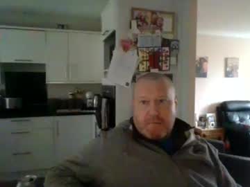 Nesuk Chaturbate stream image from March 10, 2025