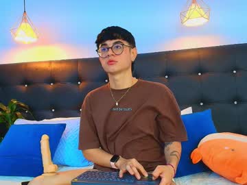 Zac_Lion Chaturbate stream image from March 10, 2025