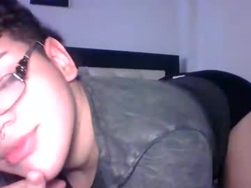 Crislesms Chaturbate stream image from March 10, 2025