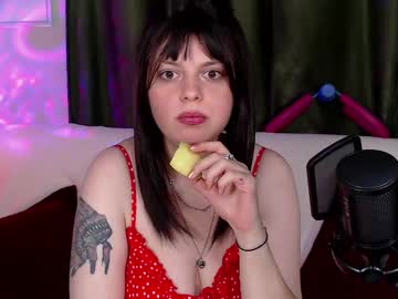 Lucyw_ Chaturbate stream image from March 10, 2025