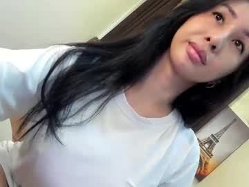 Reevasavage Chaturbate stream image from March 10, 2025